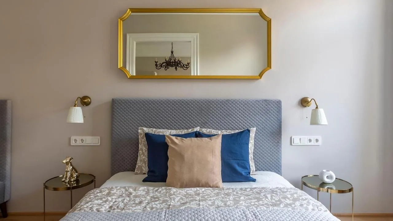 Luxury Elizabeth Residence next to the New York Café Budapest