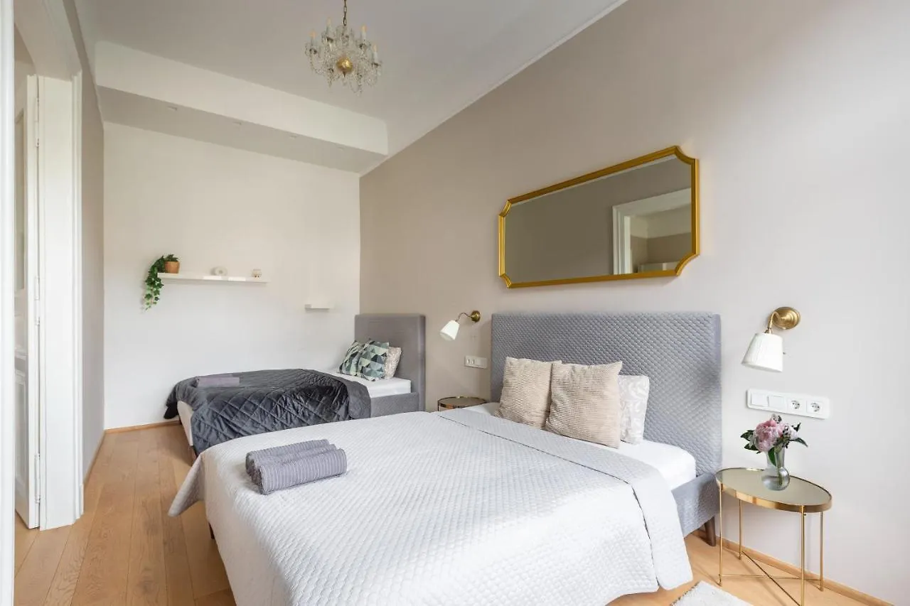 Appartamento Luxury Elizabeth Residence next to the New York Café Budapest